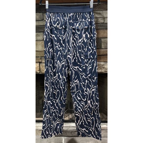Women’s ATHLETA Blue/White Vienna Cargo Pants Size 0P 0 Petite *D1 - Picture 4 of 5